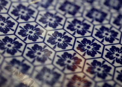 Blue flowers pattern plate