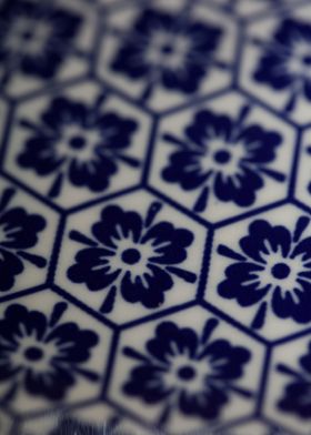 Blue flowers pattern plate