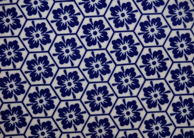 Blue flowers pattern plate