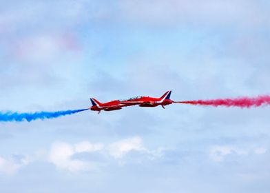 The Red Arrows synchro pai