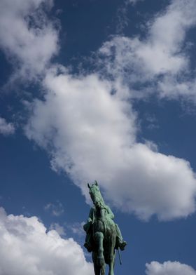 horse in clouds Brussels