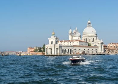 La Salute with a speedboat