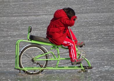 fatality on ice in peking