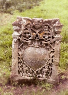 Heart and skull grave