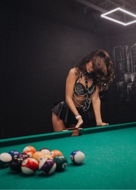 Sexy Billiards Woman 