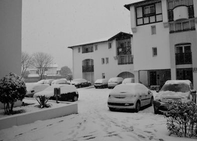 Snow cars building