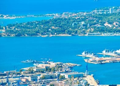 Boat seen from the sky