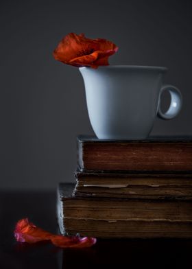 A cup of poppy 