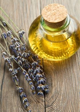 lavender oil with flowers 