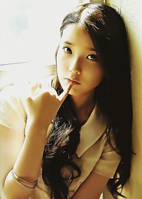 iu stare at u