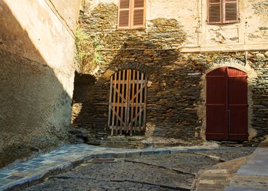 narrow alley in Corsica