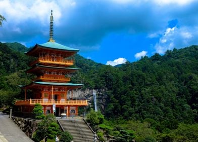 Nachi falls Japan