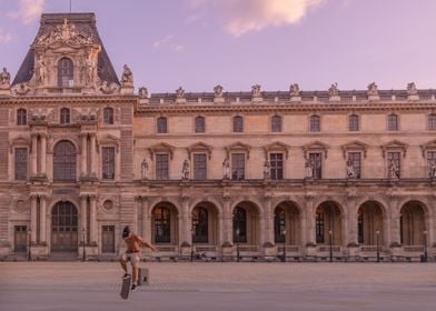 Skating in Louvre