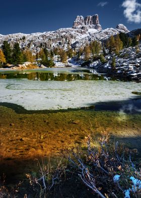lago in dolomites
