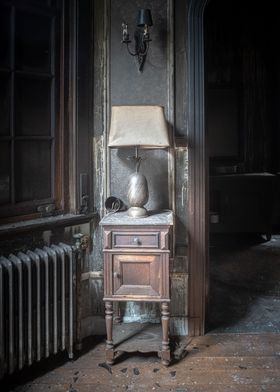 Lamp after the fire 
