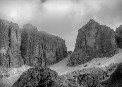 glacier on rocky mountain 