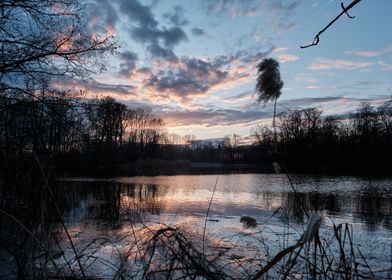 Sundown over lake 