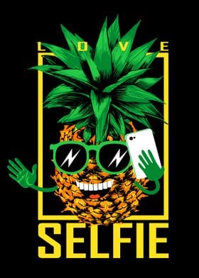 Pineapple making selfie