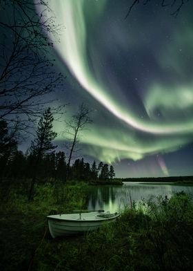 Boat and Auroras 2
