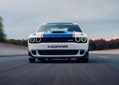 Dodge challenger SRT Mopar