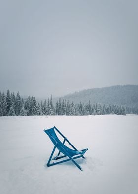 Sunbed in the snow