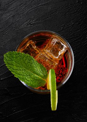 Rum cocktail with cola