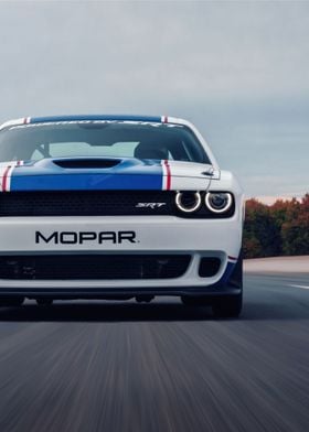 Dodge challenger SRT Mopar