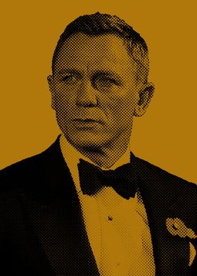 Daniel Craig