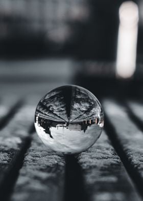 Lensball