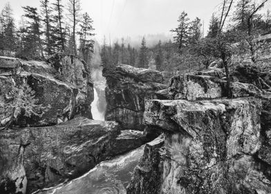 Nairn Falls BC BW