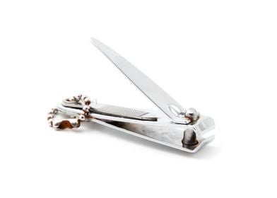 Nail clipper