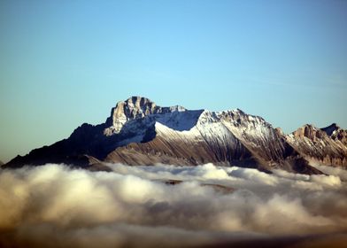 Mountain up the Cloud