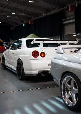 R34