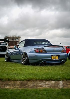 S2000