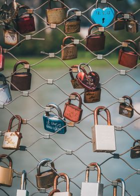 Makartsteg padlocks