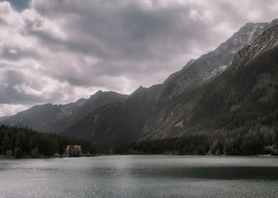 LAKE ANTHOLZ ITALY