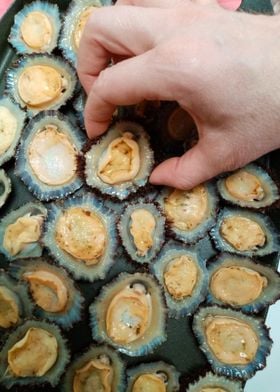 Grilled limpets