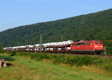 Train carries Audi cars