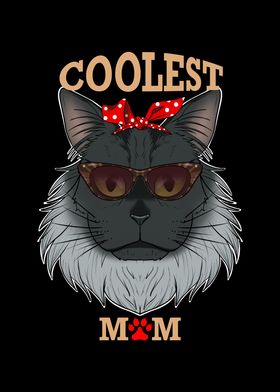 Maine Coon Cat Mom