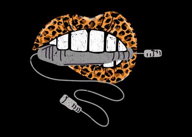 Nail Technician Leopard