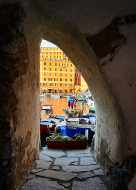 A glimpse of Camogli