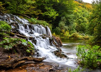 Cascade waterfalls