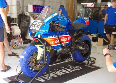Blue Yamaha R1 Box