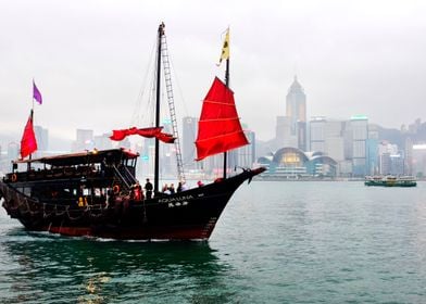 Red Sail junk boat