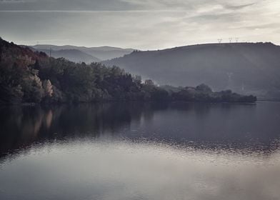 Deep autumn mountain lake 