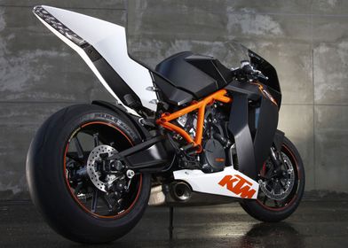 KTM 