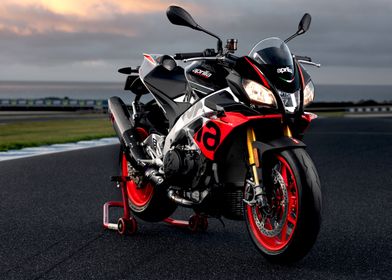 Aprilia Tuono V4 1100