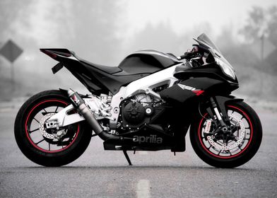 Aprilia RSV4