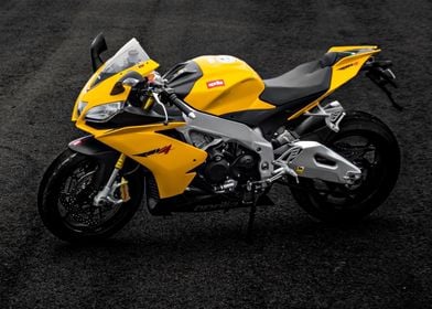 Aprilia RSV4