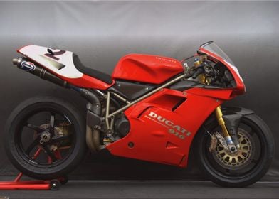 Ducati Desmoquattro 916